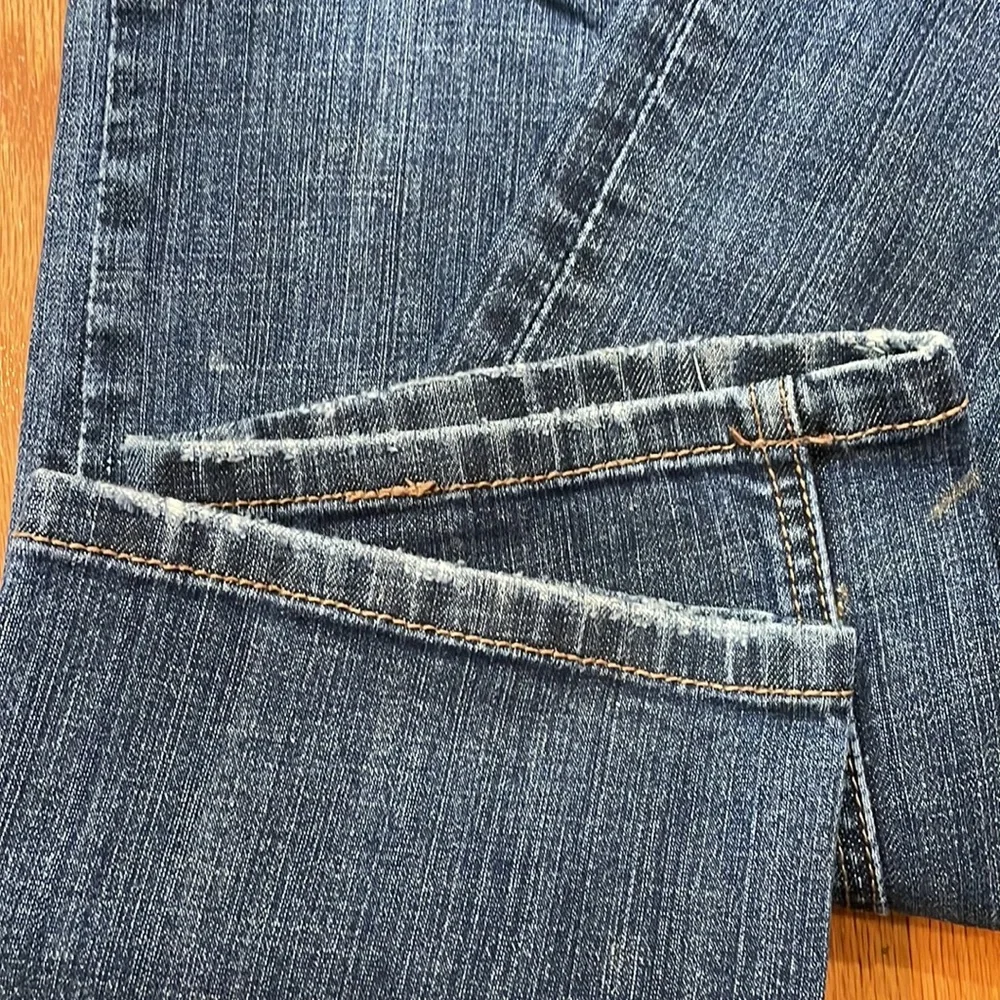 Refuge  Blue Jeans NWT Style The Sweet Skinny Size 9 98% cotton 2% spandex - Picture 13 of 13